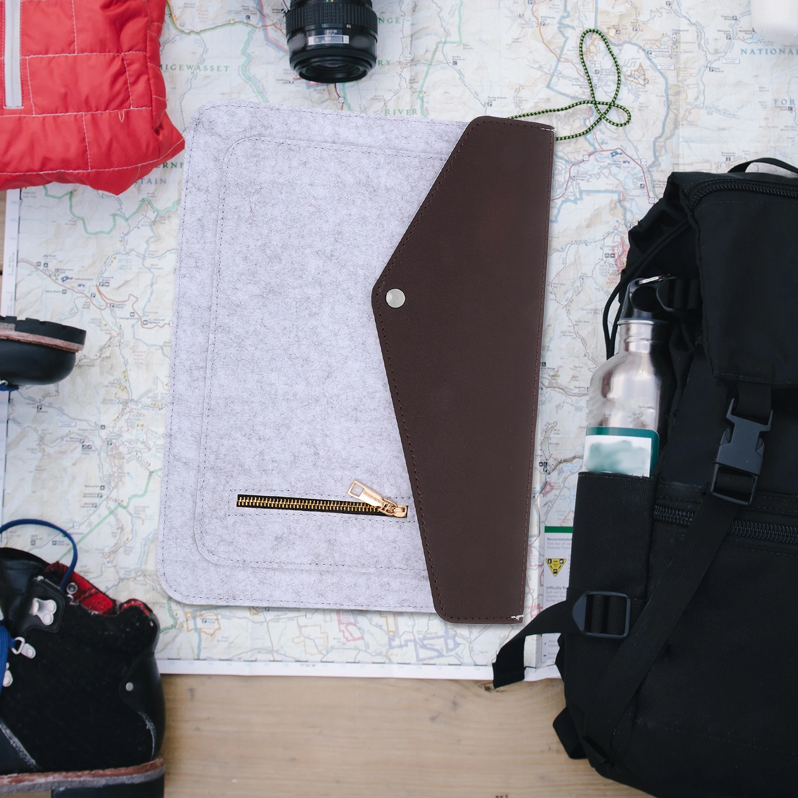 

Laptop Zippered Pocket 11 Inch Grey Protection Bag Splashproof Scratch Resistant Travel Case Storage Laptop Tablet Carrying Bag