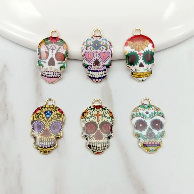 Neue 10*20mm 8 teile/beutel Zink-legierung Tropfen Öl Blumen Herzen Schädel Charms Anhänger für DIY Ohrring Schmuck zubehör Mädchen