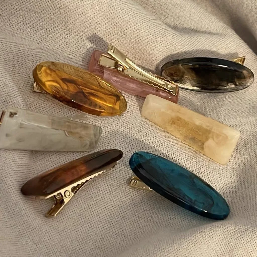 Small Duckbill Hair Clips, Korean Style Bangs Clips, Sweet Vintage Side Hairpins for Women - Detail 1