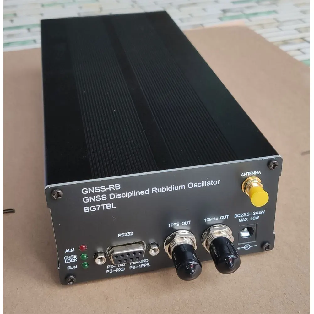 

GNSS-RB GPS GNSS Beidou Дисциплинированный рубидиевый генератор Атомные часы 24 В со встроенными рубидиевыми часами SRO-100