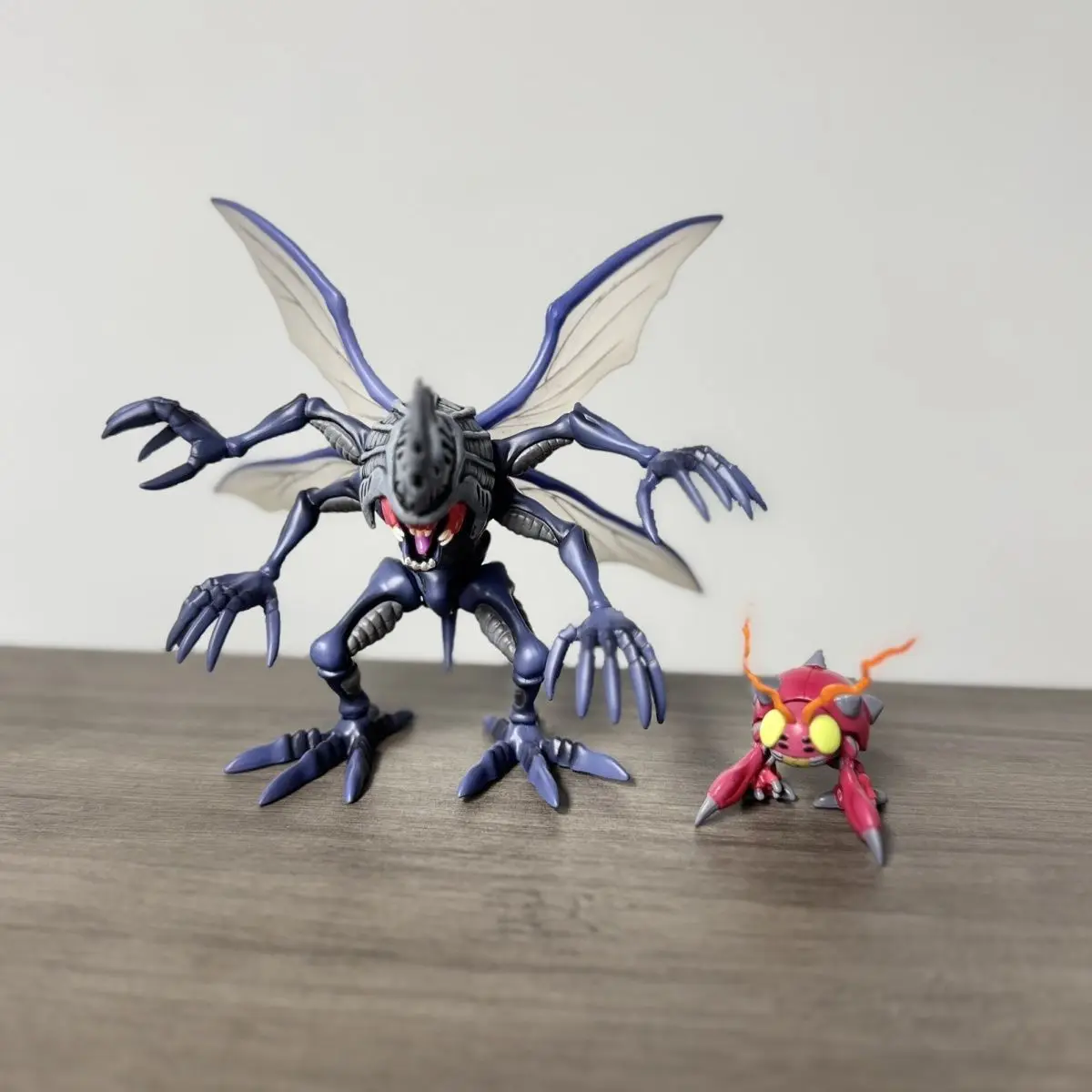 ดิจิตอลมอนสเตอร์อะนิเมะรูปคาบูเทอริมอนรูปเฮราเคล คาบูเทอริมอน เทนโตมอนแอ็คชั่นฟิกเกอร์พีวีซีรุ่นของเล่นสะสมของขวัญ