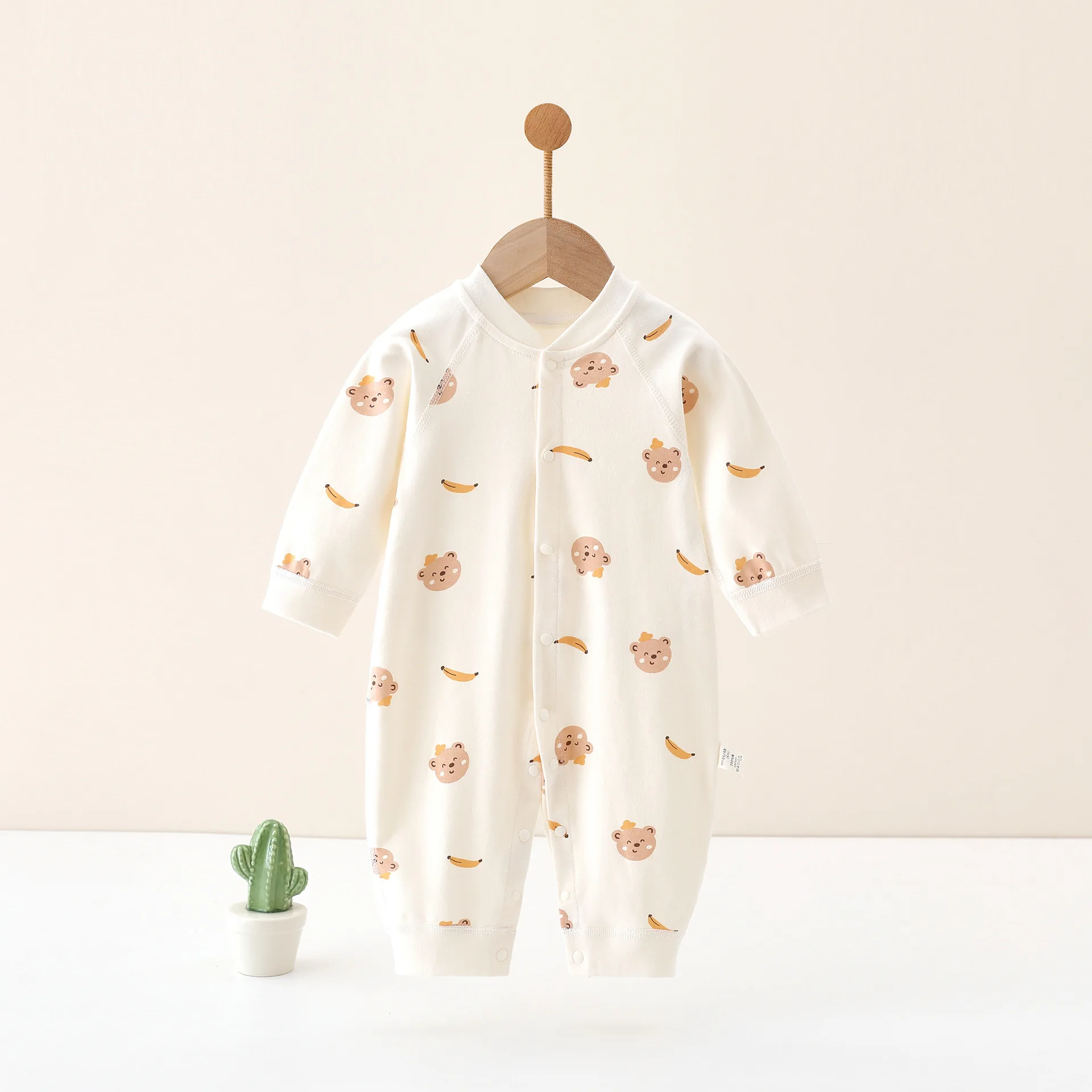 

AYNIGIELL New Autumn Baby Jumpsuit Single Breasted Cartoon Pattern Baby Clothing 0-18 Months Pure Cotton Baby Onesie