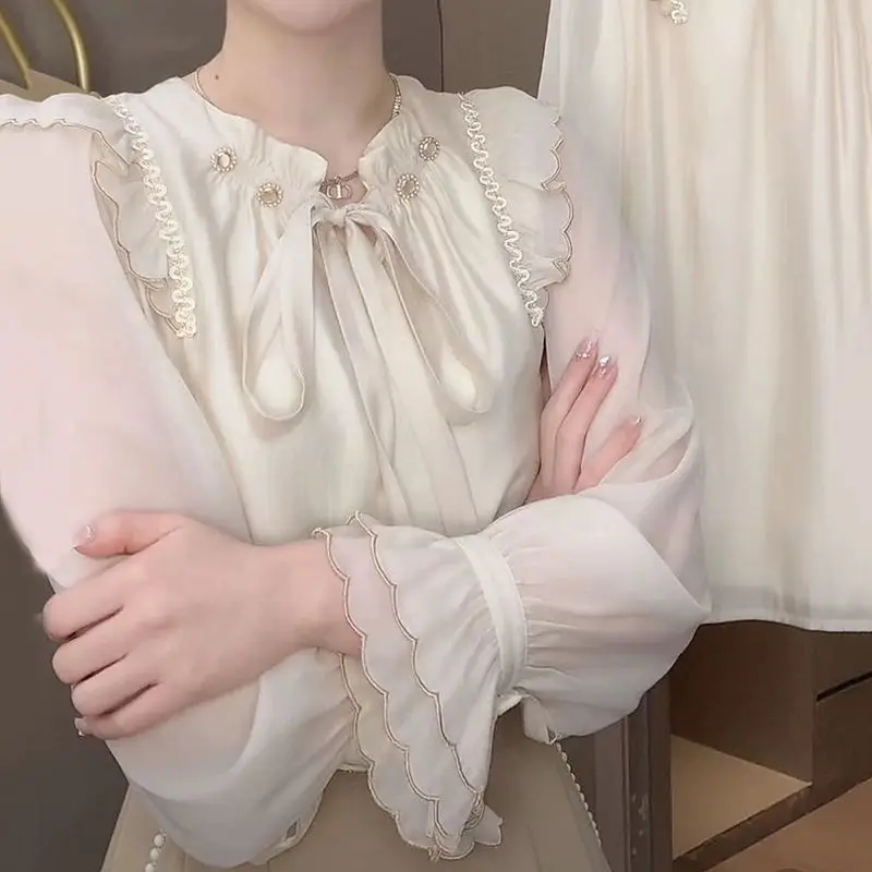 Langarm-Shirts für Damen, Satin, Button-Down-Oberteile, schmale Passform, Laternenärmel, feminin, Retro-College-Stil, Jugend, Frühlings-Looks