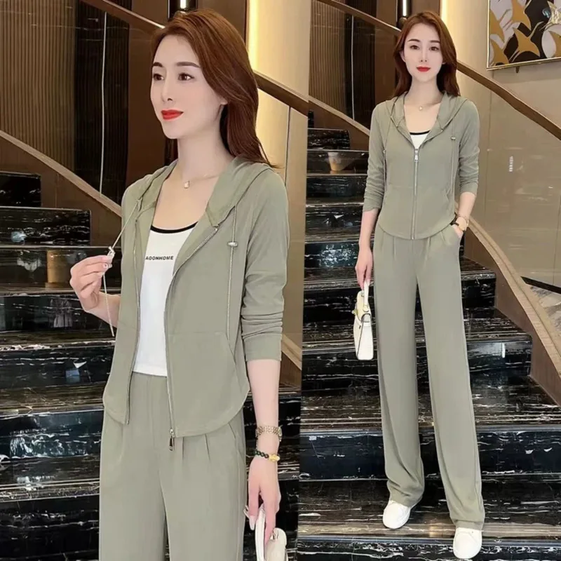 Leisure Sportswear Suit For Women\'s Spring And Autumn New Style Age Reducing Hooded Zippered Jacket Wide Leg Pants Two Piece Set