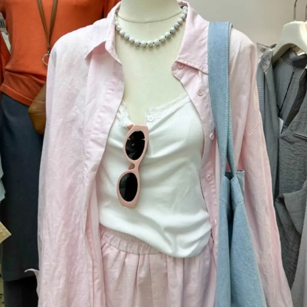 

Женский повседневный модный костюм в корейском стиле, розовая рубашка с лацканами, широкие шорты с высокой талией, комплект из двух предметов