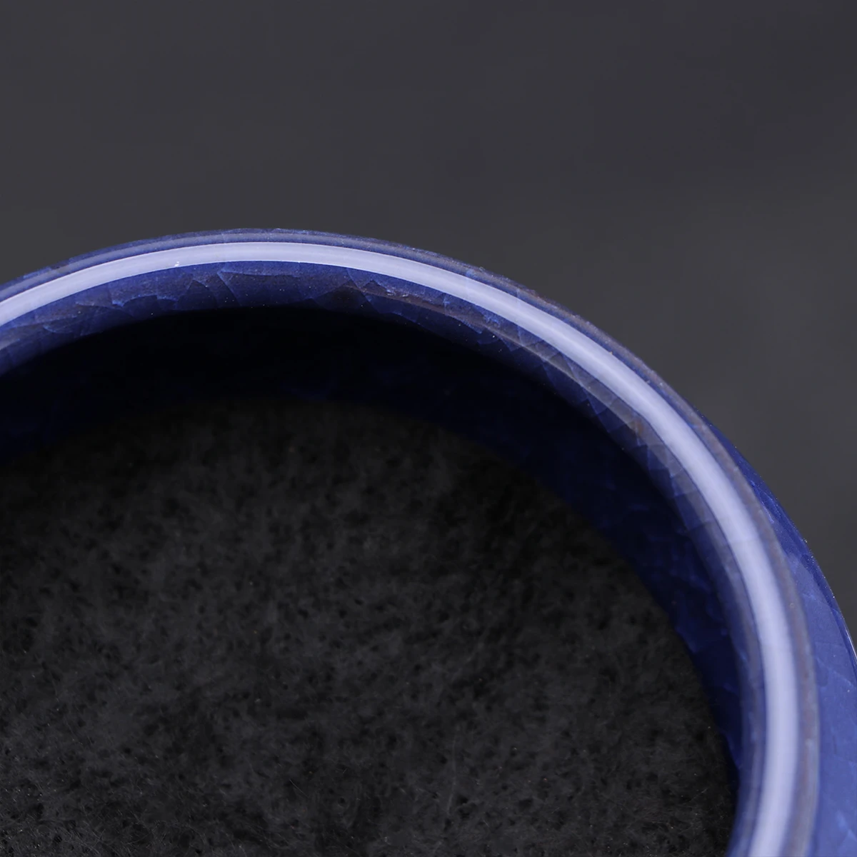 

Cone Incense Burner Sapphire Blue Ceramic Ash Catcher Alloy Holder Unique Pattern Design Stable 3 Leg Base