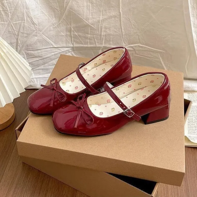 

Women Shoes Fashion Small Square Head Shallow Mouth Single Shoe Patent Leather Thick Heel Mary Jane Shoes Sweet Bow Skirts Shoes
