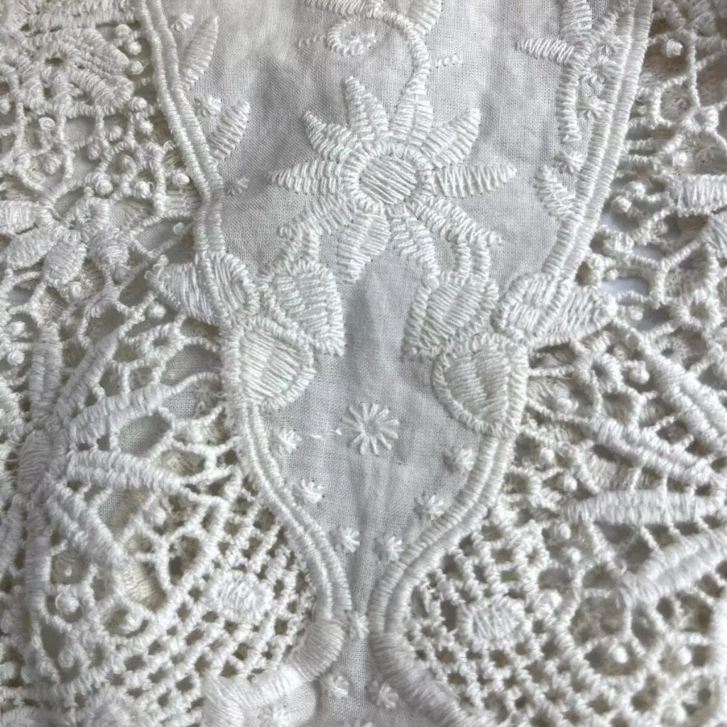 

New Fashionable Spliced Sleeve Embroidered Mesh Knitted Women's Top European Style Transoceanic Trade All-Match Design