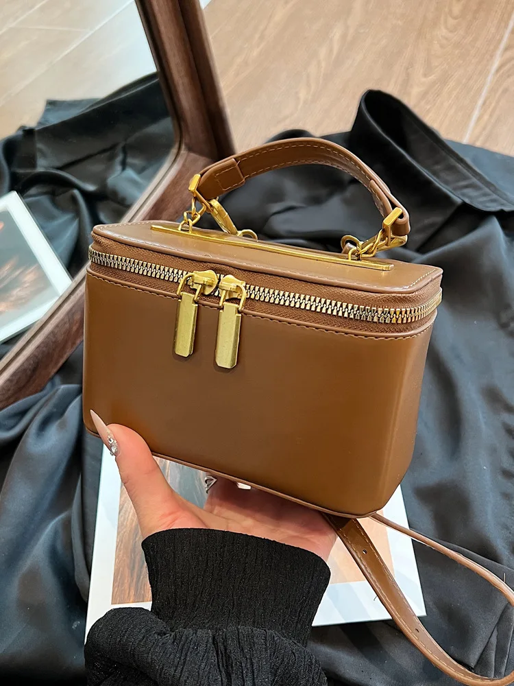 New Box Handheld Bag Commuting Fashion Crossbody Bag Simple Versatile Elegance Diagonal Straddle Bag Shoulder Small Square Bag