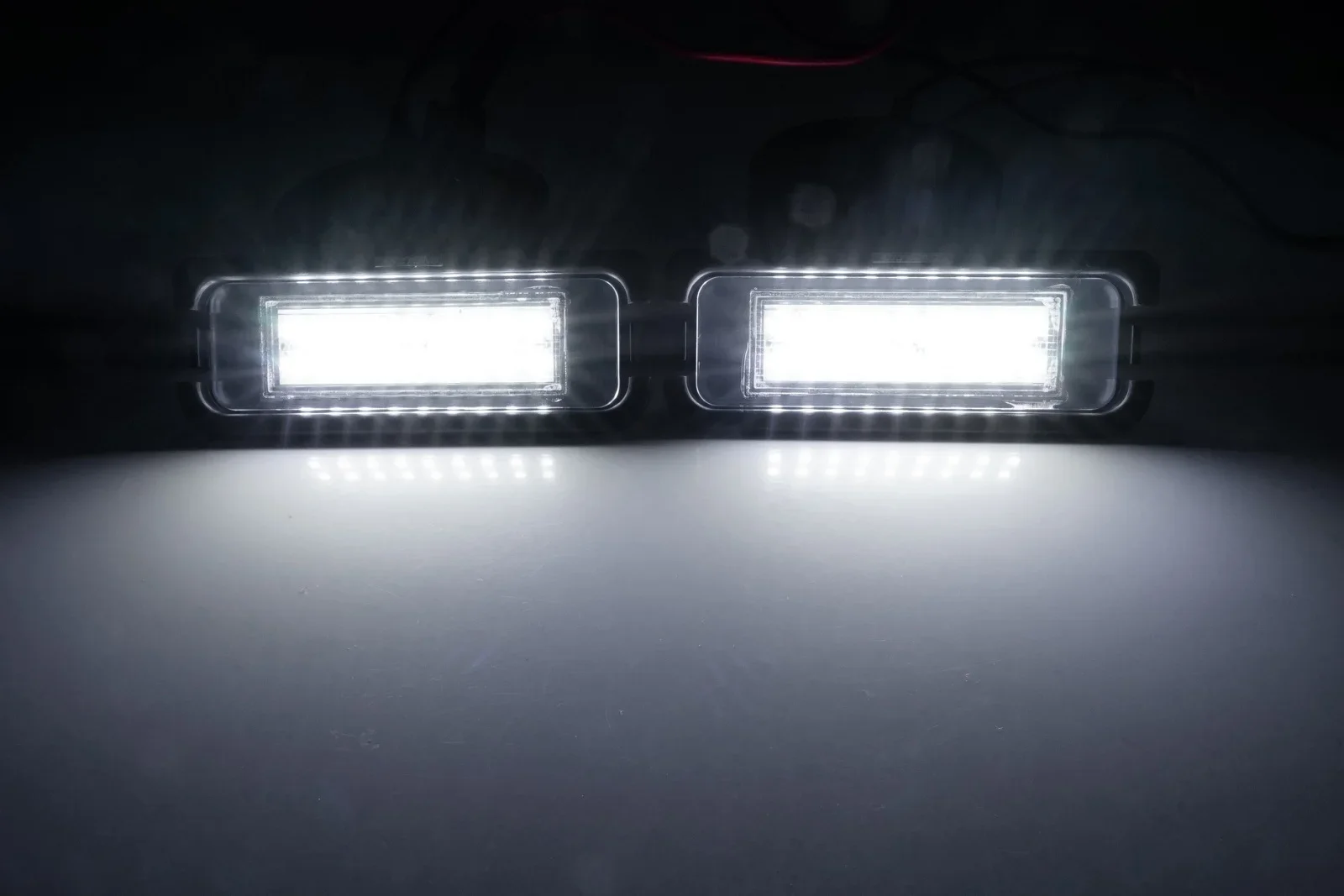 LED رقم الترخيص لوحة ضوء لفورد موستانج 2015 2016 2017 2018 2019 2020 2021 2022 2023 ملحقات المصابيح الخلفية الأبيض 6000 كيلو #4