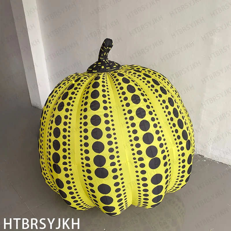 Inflatable cartoon polka dot pumpkin air model mall outdoor hanging decorations Halloween mall store floor decoration