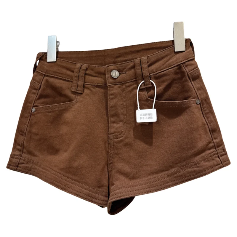 

Весна 2026: Женские джинсовые шорты в стиле барн, однотонные, с декоративными карманами, из выстиранного денима, прямого кроя, с микроэластаном, натуральные.