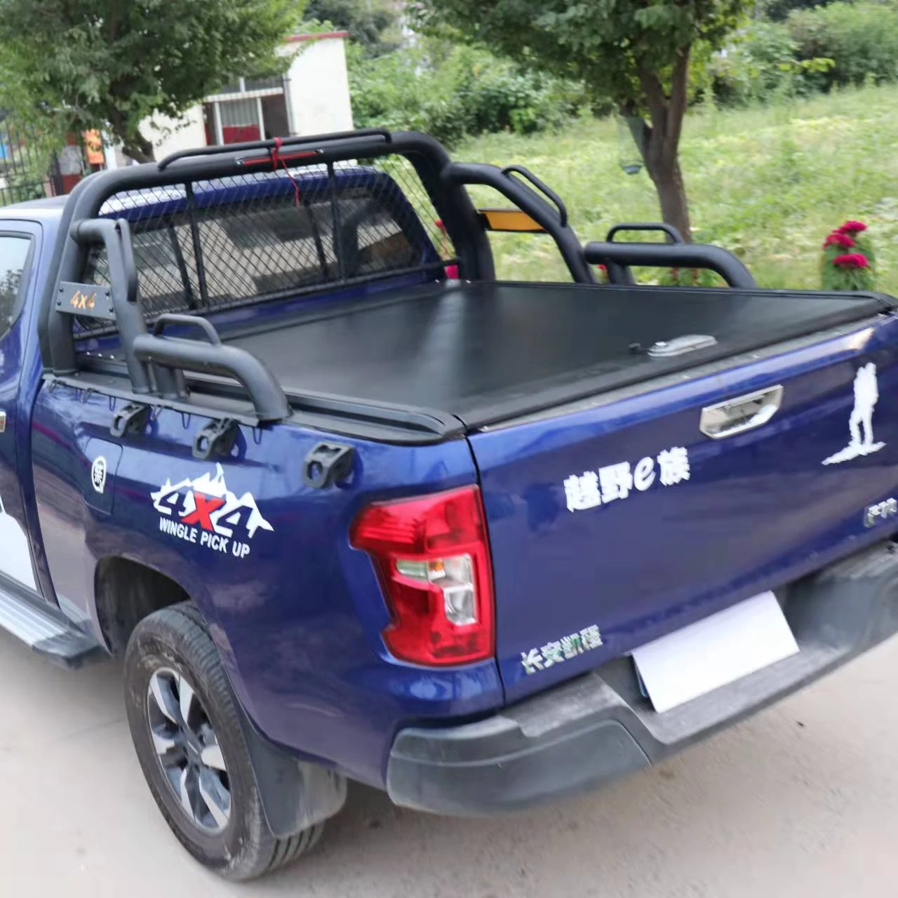 CHANGAN Hunter F70 Rear Compartment Lid Refitting Thickened Aluminium Pickup Back Cover Rolling Curtain Push Pull Box