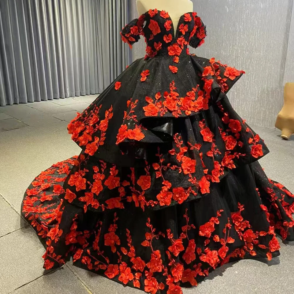 Zwarte lieverd Quinceanera jurk off-the-shoulder vetersluiting op de rug appliques gelaagde aanpasbare vestidos voor 15-jarige meisjes