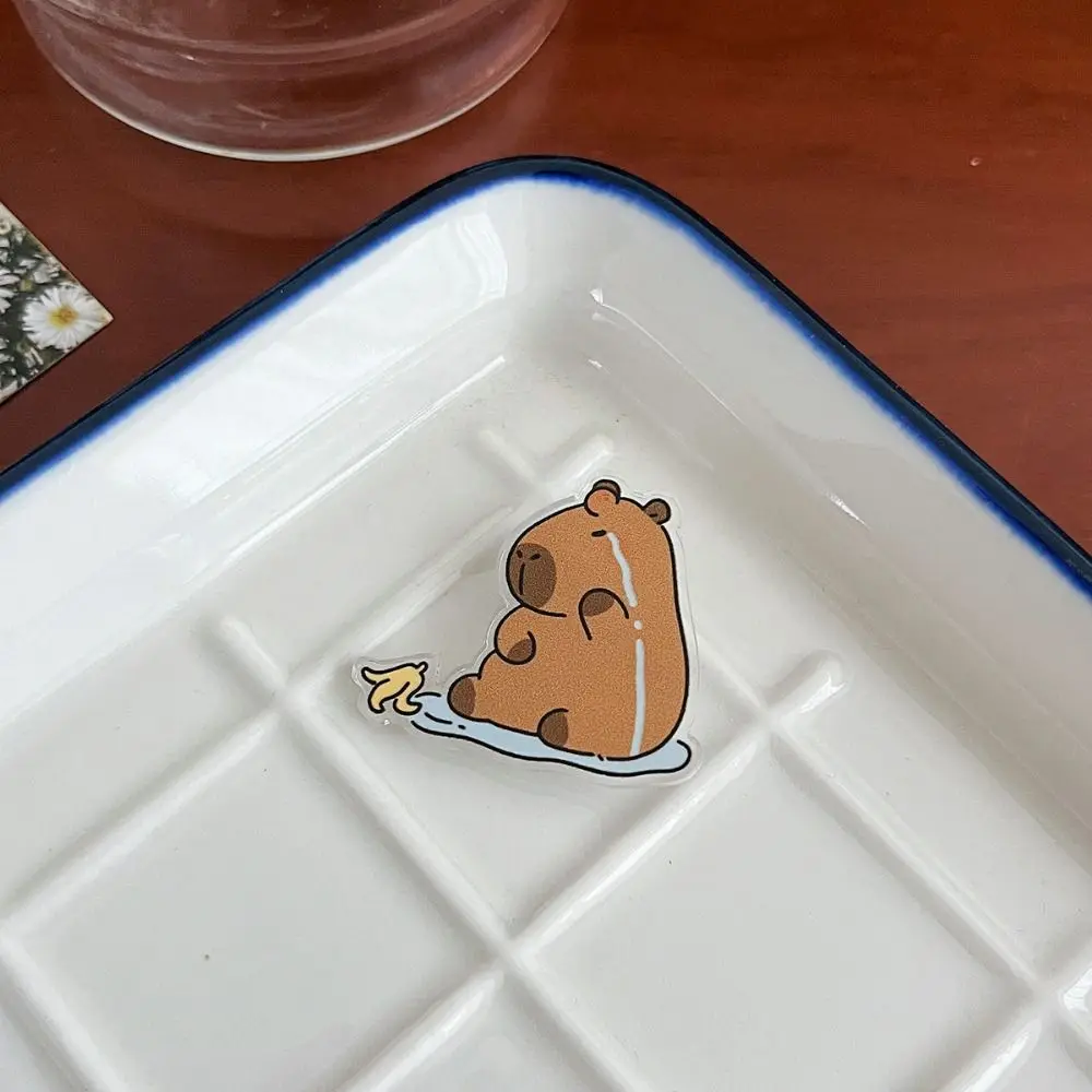 Breastpin Acrylic Capybara Pin Jewelry Cute Kapibara Capybara Brooch Lapel Fashion Capibara Pin Skirts