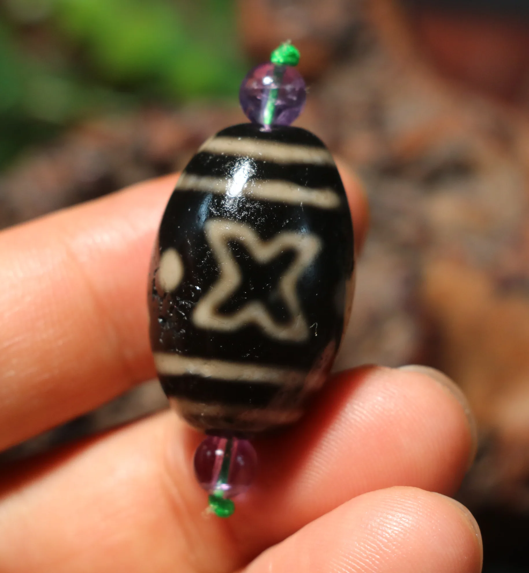 

Treasure Power Energy Tibetan Old Agate Deep Black Color Money Dots Stars dZi Bead Big Daluo Shape Amulet LKbrother Top Quality