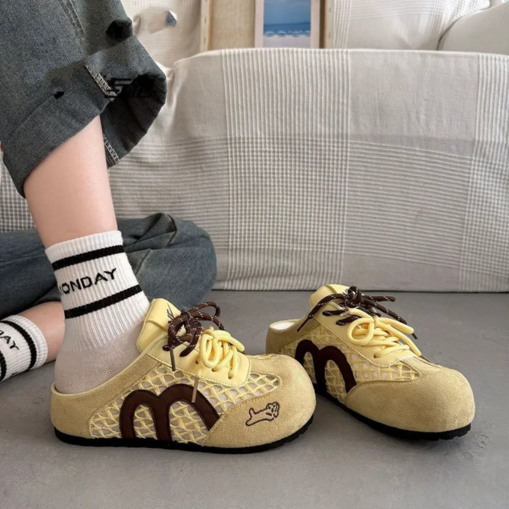 Embroidery Lace - Damskie sneakersy typu mule z siateczkowymi