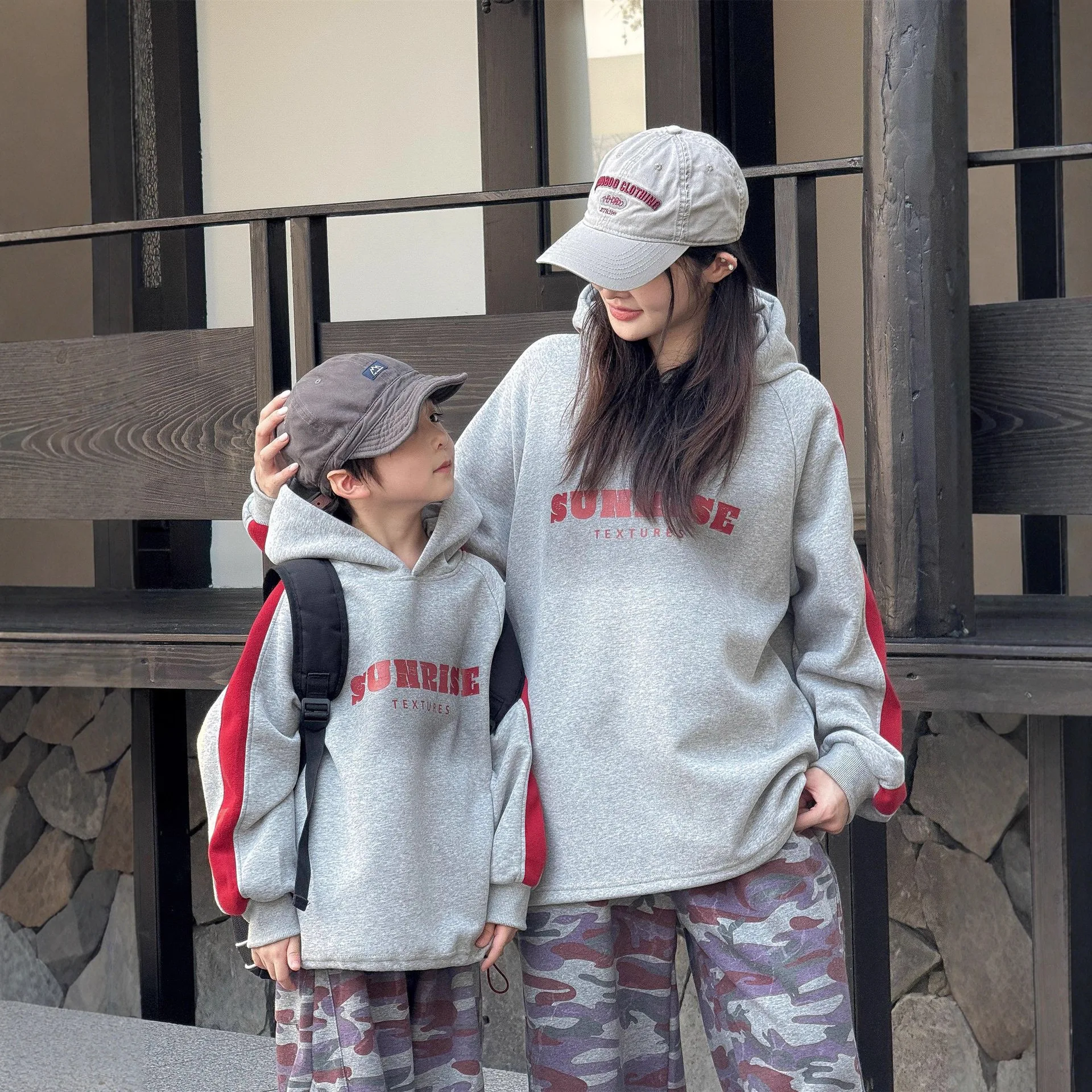 

2025 Korean Style Family Hoodie Unisex Kids Boys Girls Pullover Parents and Children Matching Tops Letter Print Autumn Clothes