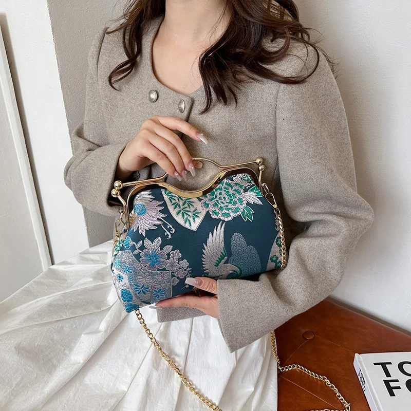 2024 INS Elegant Women Flower Print Handbags Vintage Lady Chain Shoulder Bags Clutch Simplicity Crossbody Bags Lock Shell Clip