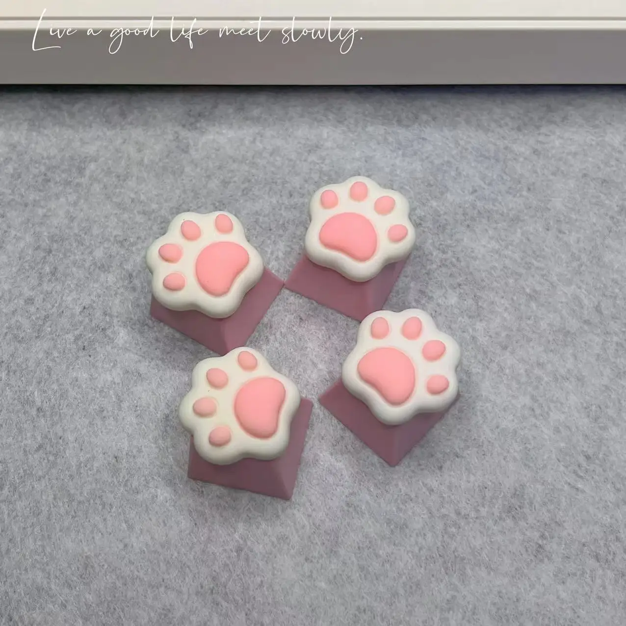 

DIY Cute Pink Cat Claw Keycaps Cartoon OEM Cross Axis Game Mechanical Keyboard Couple Gift Customized Keycaps