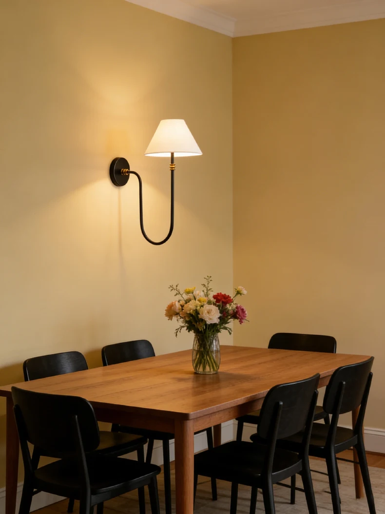 American White Cloth Lampshade Black Metal Sconce E14 Bulb