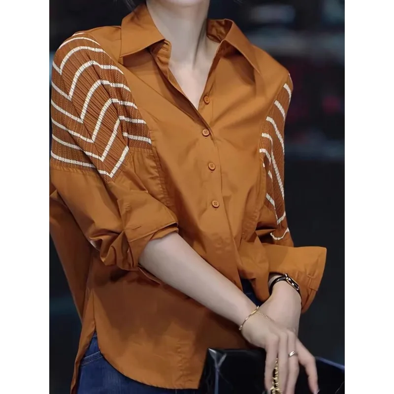 세련되고 우아한 스트라이프 배색 싱글 브레스티드 긴팔 셔츠, 독특하고 시크한 루즈핏 탑