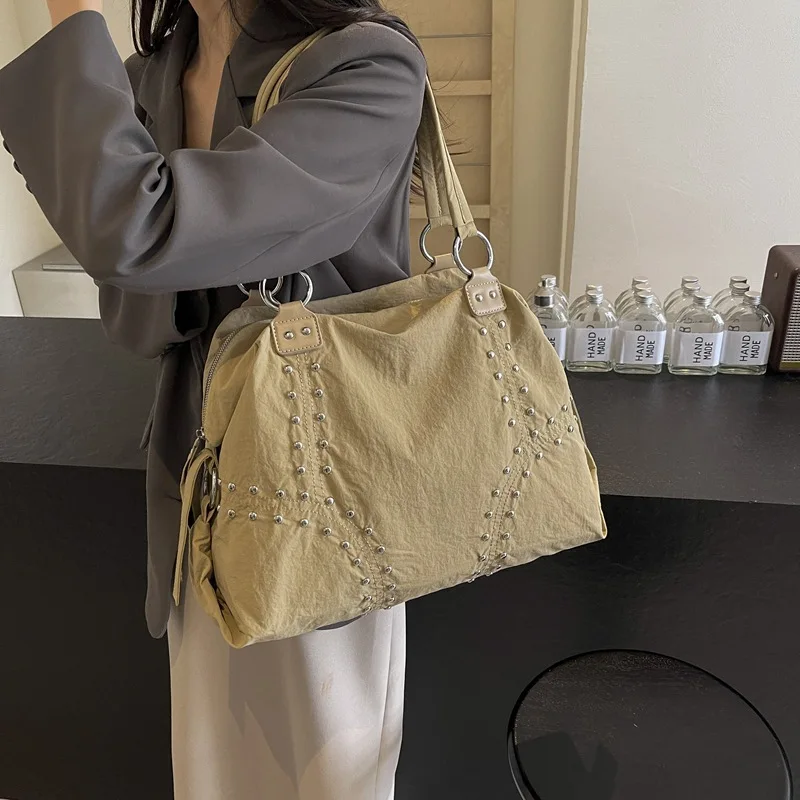 Fashionable Nylon Rivet Underarm Tote Bag Women's Large Shoulde Bag Commuter Bag Sli Autumn Trend Youth Pure Color Bags Handbag