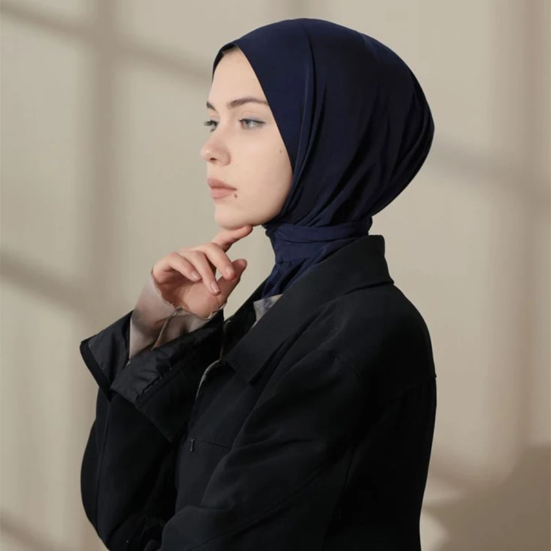 A Summer Lady Musli… - image