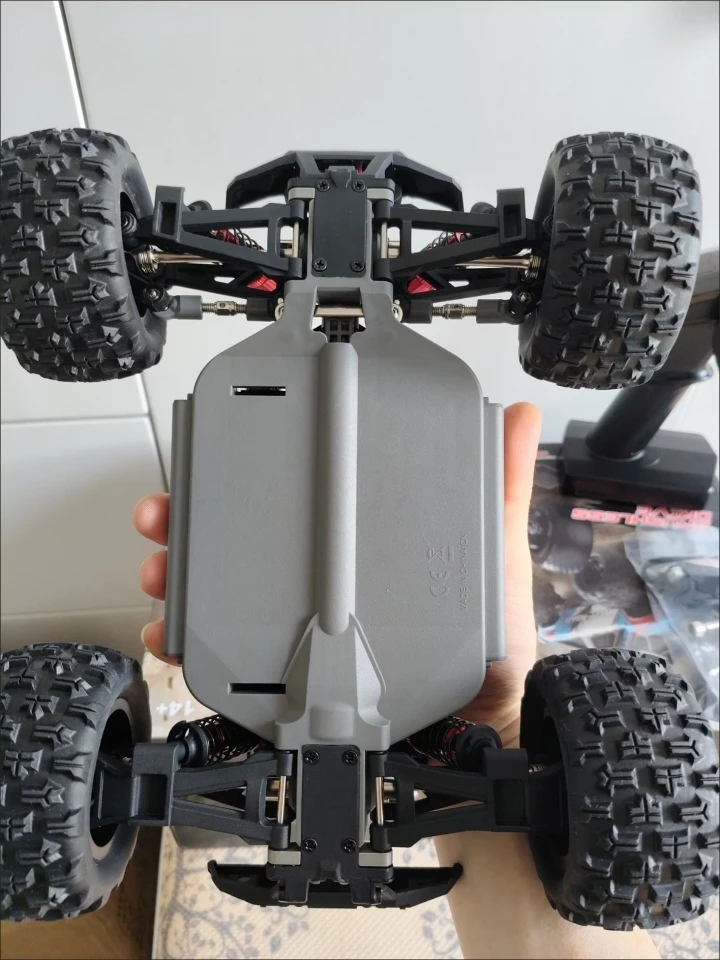 MJX 16218 Brushless 4WD RC Car High Speed Off Road Monster Truck Electric Remote Control Vehicle for Outdoor Terrain Racing