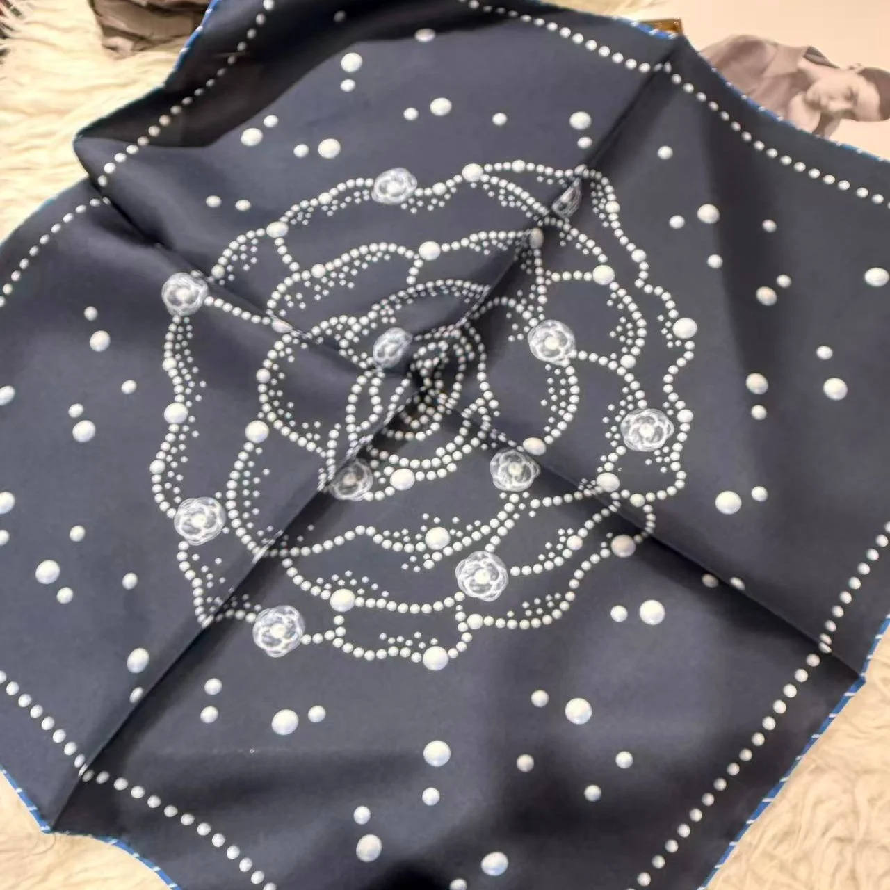 

Черный мужской шарф из 100% шелка, женский платок для волос, весна-осень-зима, маленькие квадратные шарфы, шейный платок, кошелек, шелковый шарф