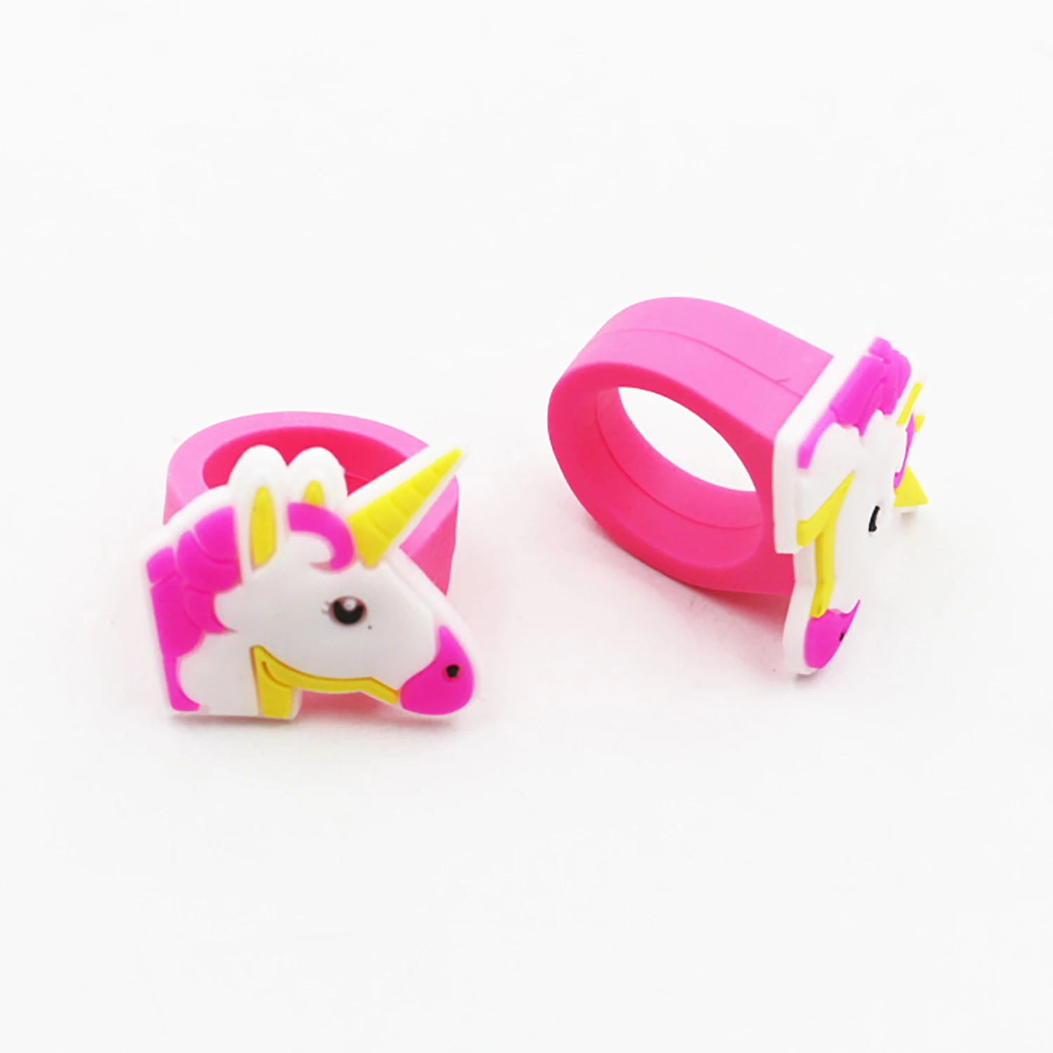 10Pcs Children\'s Cartoon Unicorn Ring PVC Soft Rubber Finger Ring Rainbow Toy Kids Themed Birthday Party Favors Prizes Toys