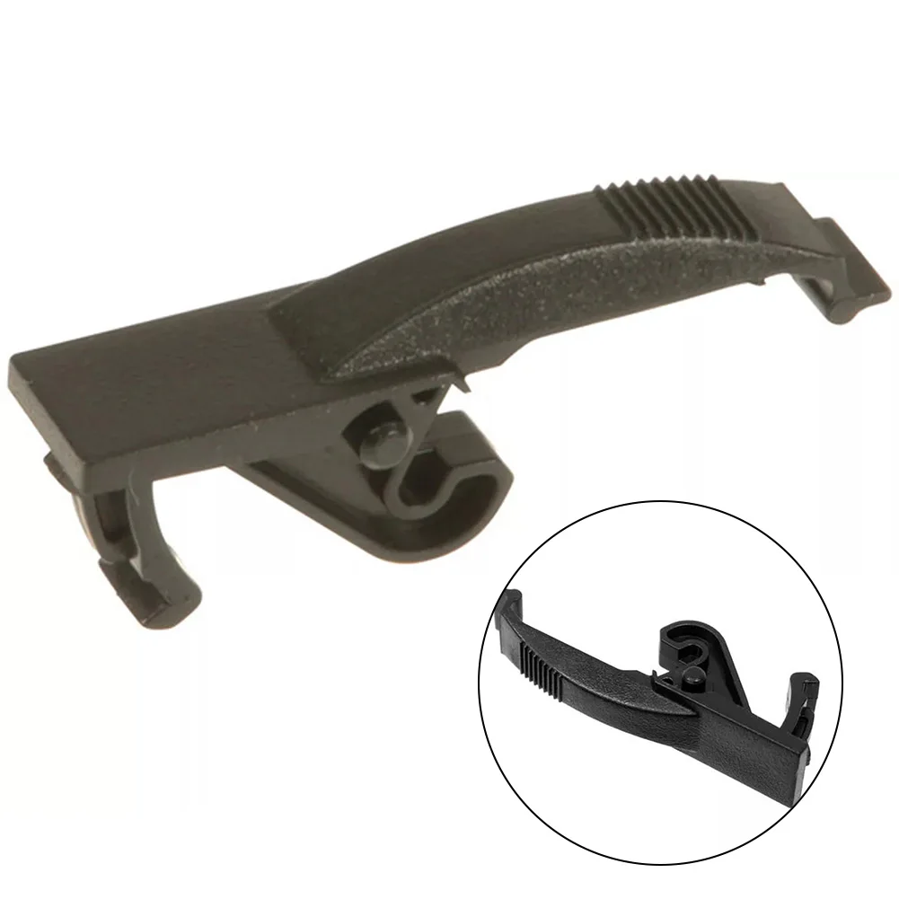 ممسحة زجاج أمامي كليب ممسحة شفرة محول استبدال مباشر جزء سهل التركيب مشبك عالي القوة رقم OEM 8E0955247