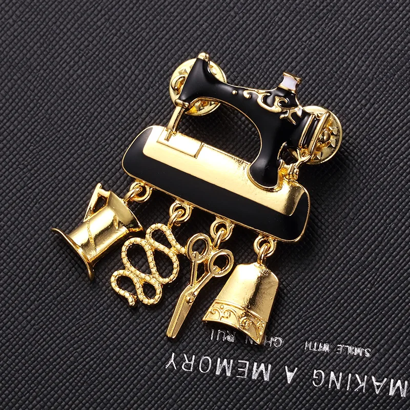 Creative Sewing Machine Brooches Enamel Scissors Pendant Enamel Pins Brooch Lapel Badge Bag For Women Handcraft Jewelryft