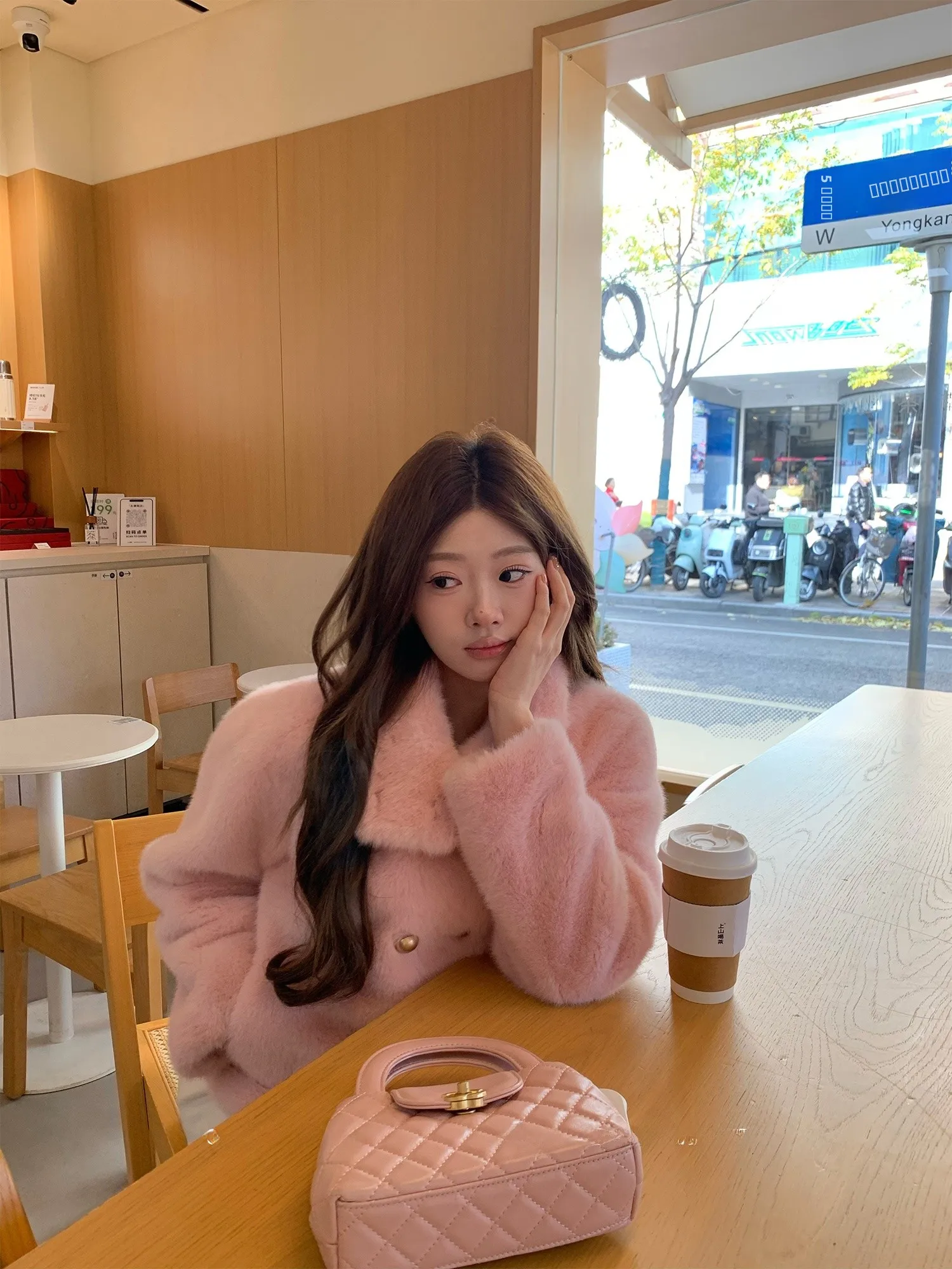 

OKJJ Роскошная женская розовая куртка из искусственного меха и кожзама, осенне-зимняя, модная, утепленная, с длинными рукавами