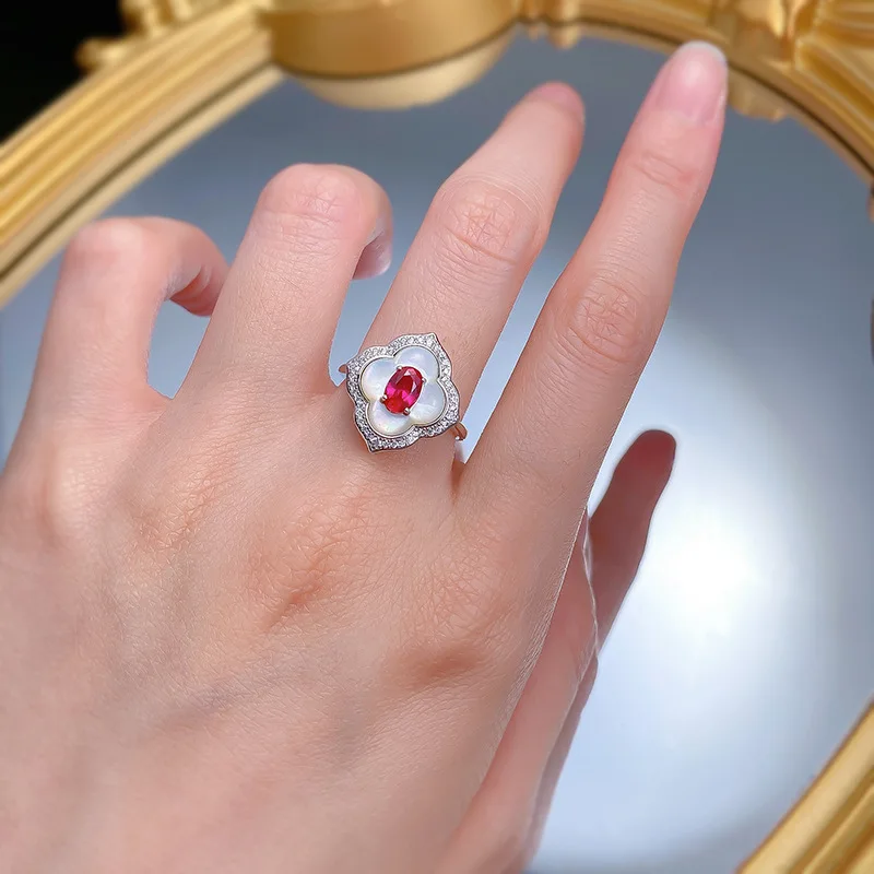 S925 Silver White Fritillaria Inlaid with Pigeon Blood Red 4 * 6mm Fashion Exquisite, Antique Style, Elegant Temperament