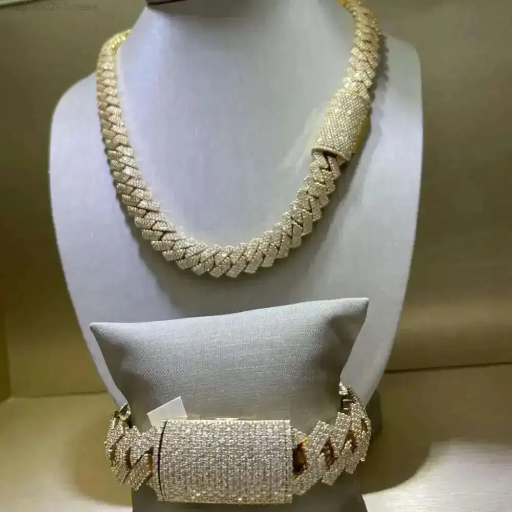

Роскошные Cubanas на заказ 12 мм-20 мм позолоченные латунные зубецы Aaaaa Cz Diamond Iced Out кубинская цепочка в стиле хип-хоп для мужчин