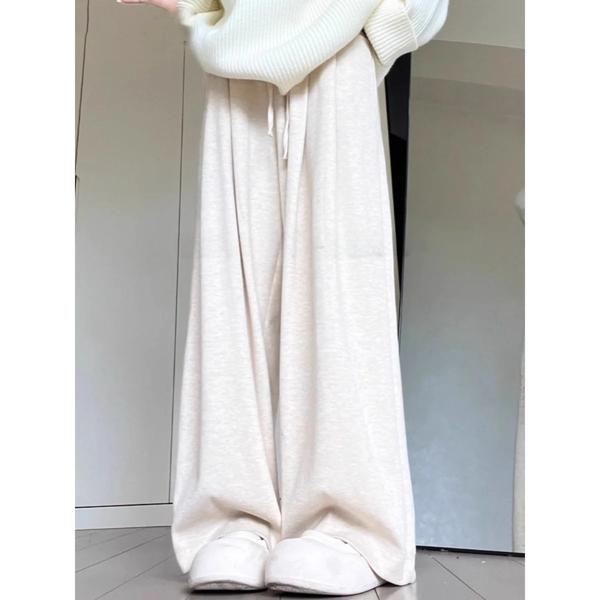 

Корейские утепленные брюки прямого кроя с широкими штанинами и флисовой подкладкой, мужские свободные удобные повседневные брюки для осени