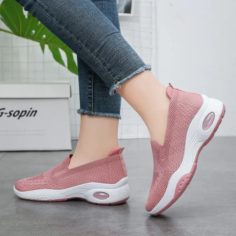 Zapatillas de deporte planas y transpirables para mujer, zapatos de tenis deportivos de punto, a la moda, de fondo suave, para caminar, primavera y