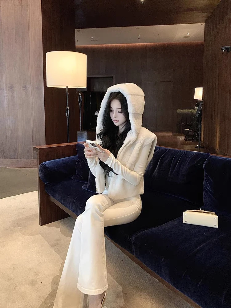 Women's Short Sleeveless Faux Fur Vest Coat with Hat Fall Winter High-End Versatile Fashion Korean Style Zipper Closure
