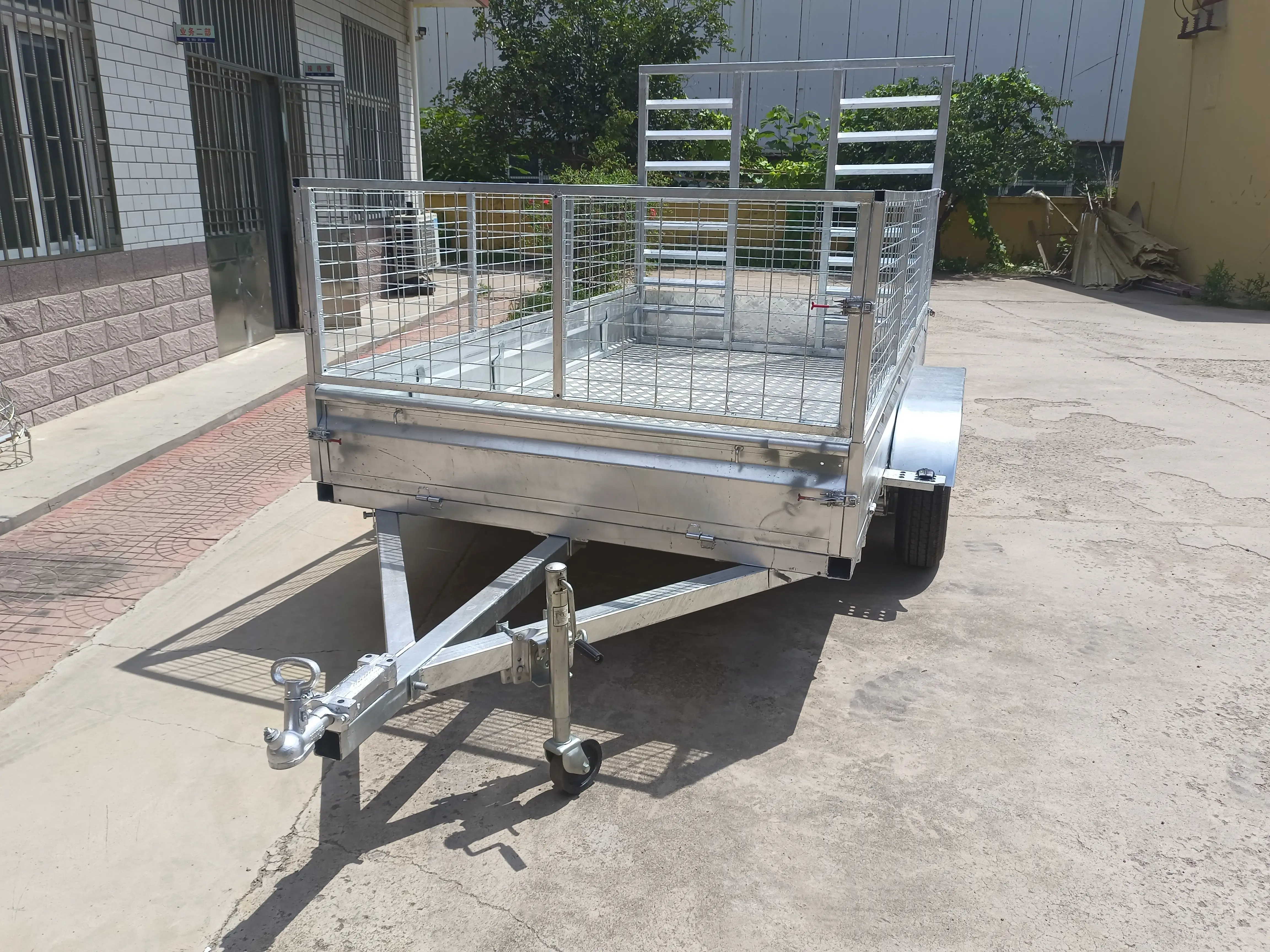 Hot-Dip Galvanized Steel Car Trailers Durable Anticorrosive LED Lights with Mesh Transport Double Axle Box Trailer With  Ladder