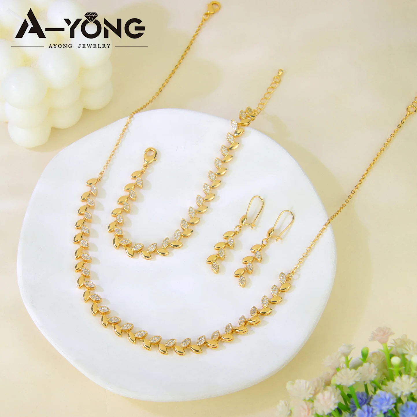 Luxuriöses italienisches Zirkonia-Schmuckset, 21 Karat vergoldet, Dubai-Quaste, Blatt-Türkis-Halskette, brasilianischer Hochzeits-Party-Schmuck – Detail 12