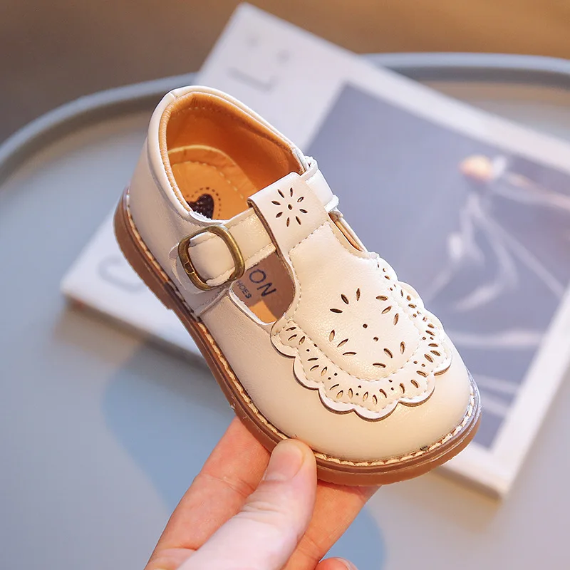 Chaussures en cuir à dentelle pour enfants, chaussures de princesse pour filles, chaussures simples pour enfants, mode printemps, nouveau, 2023