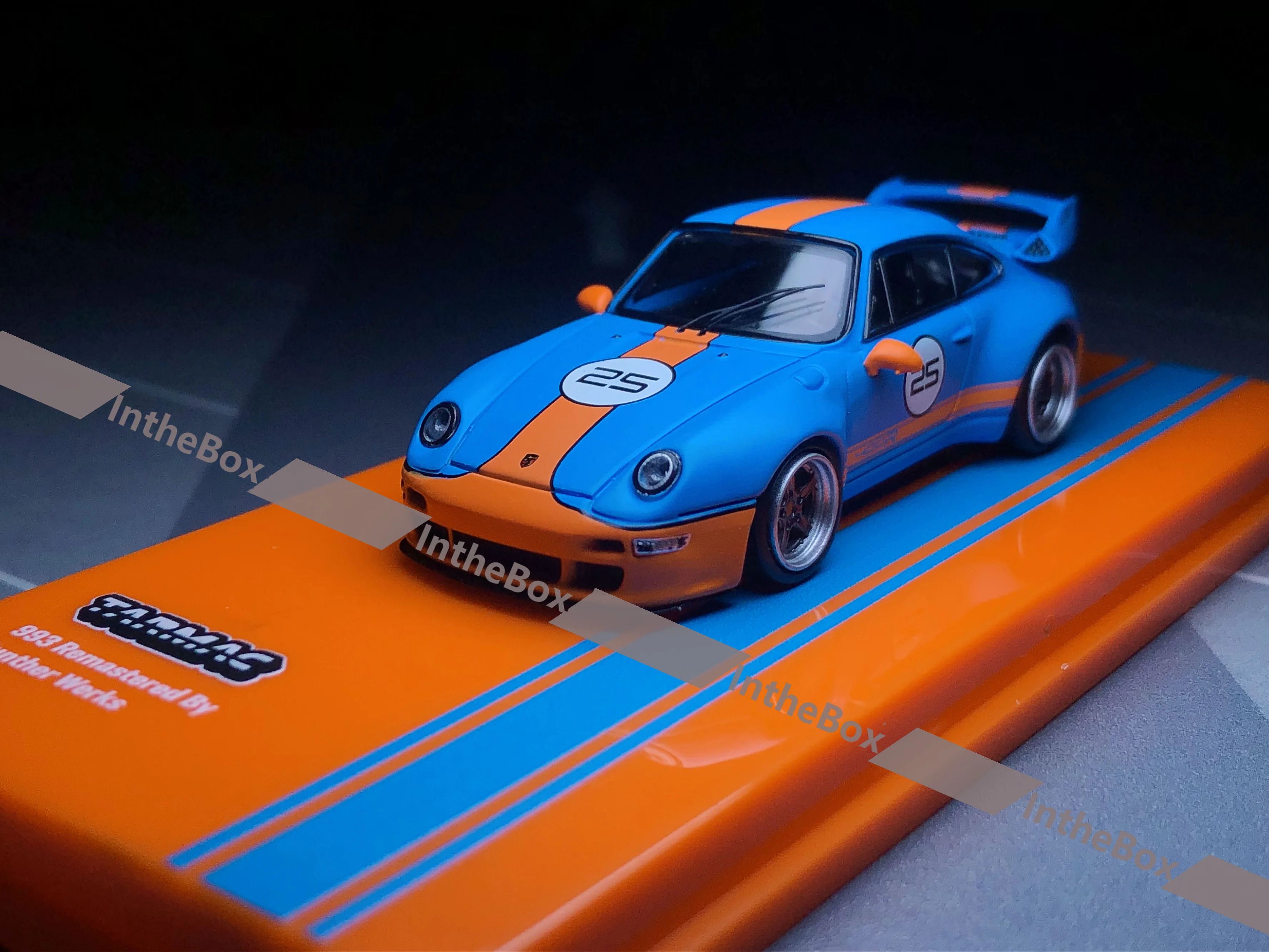 

993 REMASTERED GUNTHER WERKS BLUE & ORANGE 1:64 TARMAC WORKS Car Collection Limited Edition, хобби-игрушки