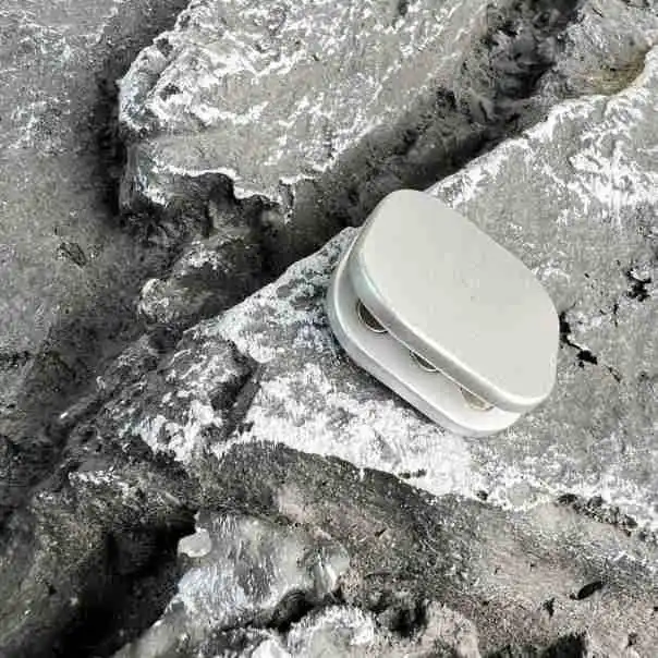 Giocattoli Fidget trasparenti a forma quadrata per adulti Moneta in metallo Fidget Cliker Cursore magnetico Fidget Sollievo dallo stress ADHD Autismo Giocattoli EDC