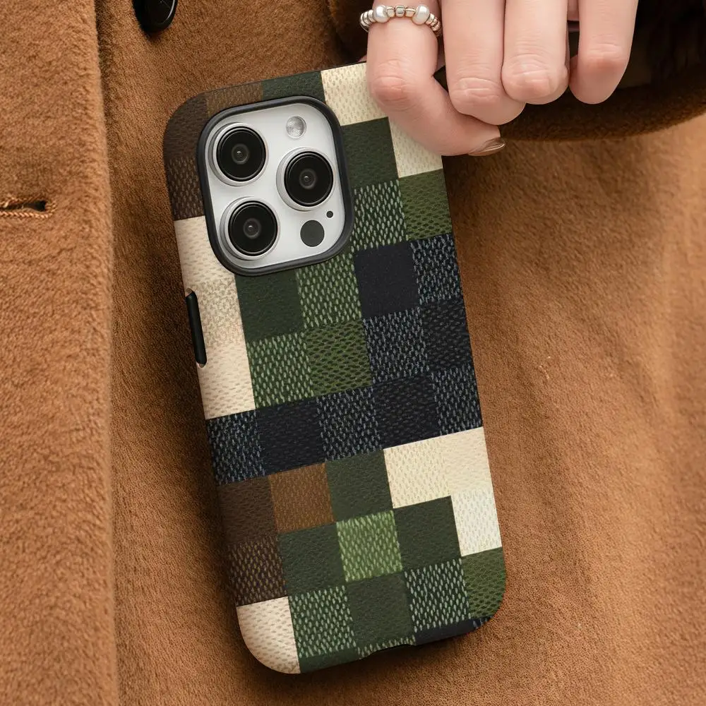 Grüne Damier Handyhülle für iPhone 17 16 15 14 13 12 Pro Max Plus Glänzende HD Doppelschicht-Flüssigfolie Hartschale