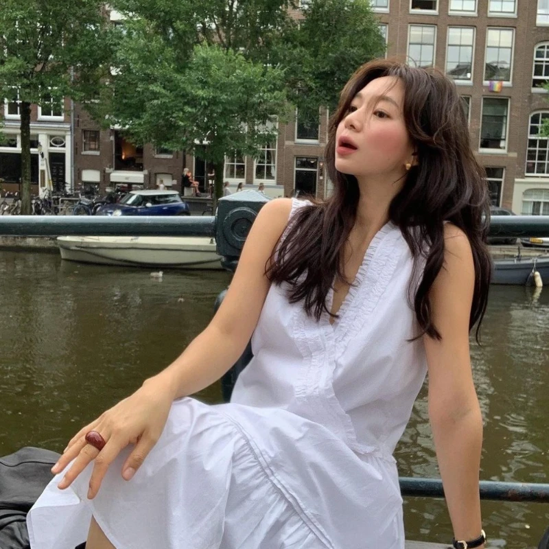 

2026 Hot Selling Summer Style V-neck Pleated Waist Cotton Solid Color Large Skirt Dress for Women