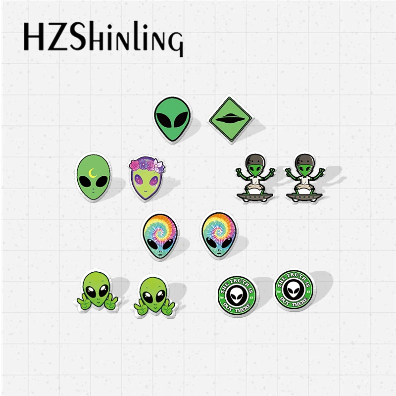 New Arrival Lovely Aliens UFO Cartoon Epoxy Acrylic Resin Stud Earrings Alien Cute Stud Earrings Handmade Gifts