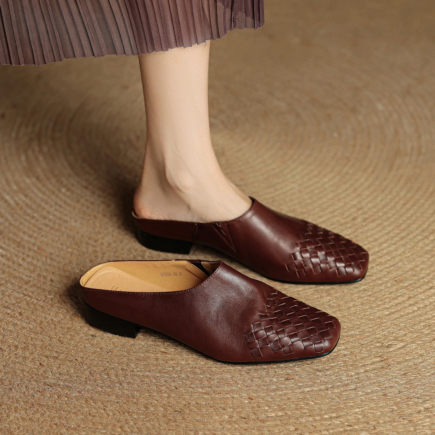 

Genuine Leather Large Size 34-42 Vintage Woven Closed Toe Mules Slip On Lazy Fashion Casual Slippers for Women