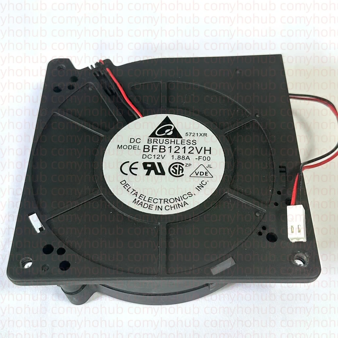 

Delta Electronics BFB1212VH DC 12 В 1,88 А 120x120x32 мм 2-проводной охлаждающий вентилятор для сервера