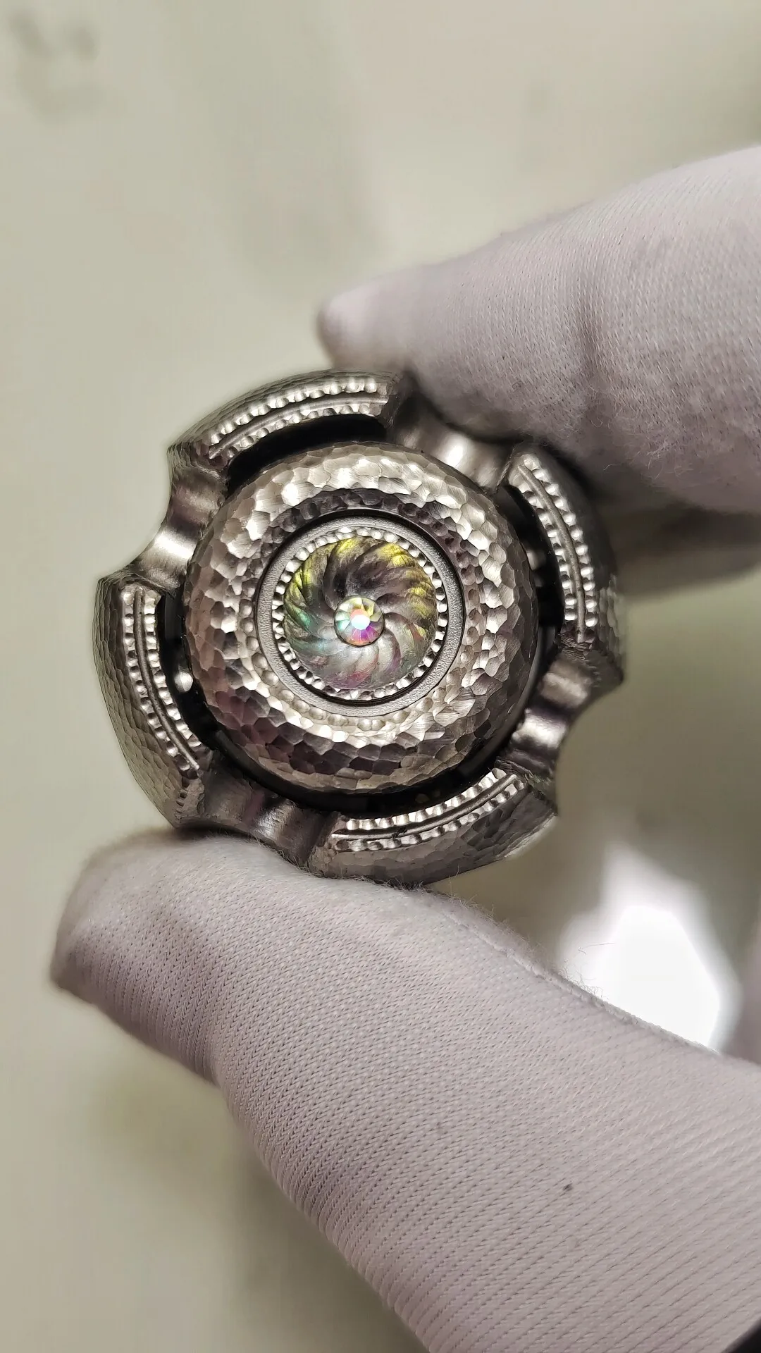 Used EDC Lautie Noise Gyro Noise Enano Gyro Fingertip Gyro Edc Flynova Flying Spinner